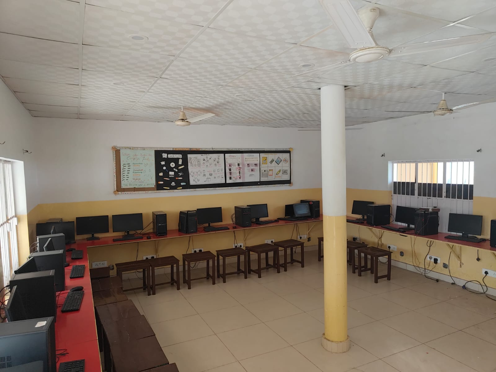 Orison Scolastica — Computer lab